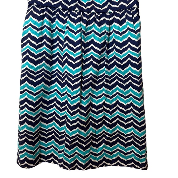 Vineyard Vines Fit & Flare Dress Chevron Blue White Open Back Size 4 Preppy EUC - Picture 6 of 11